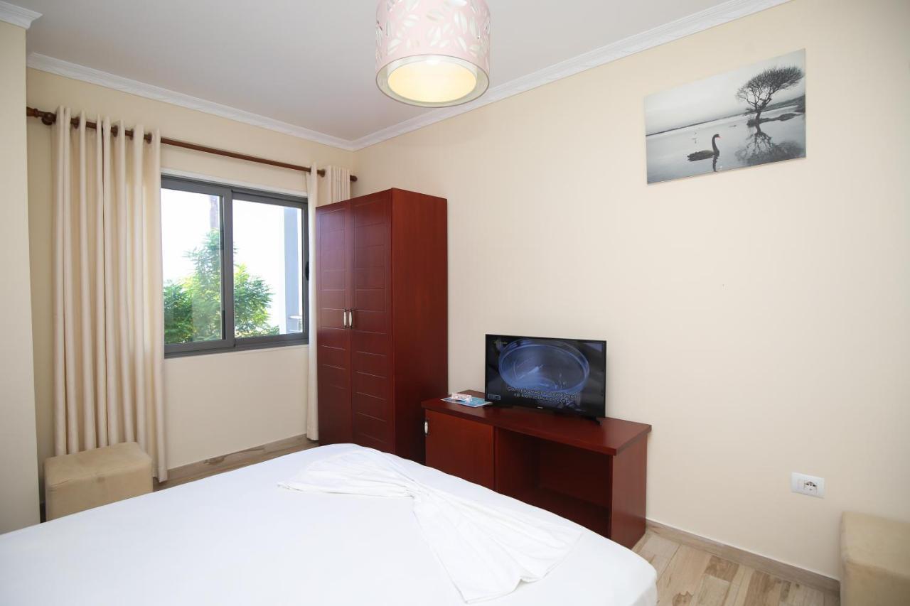 Hotel Summer Stars Vlore Exterior photo