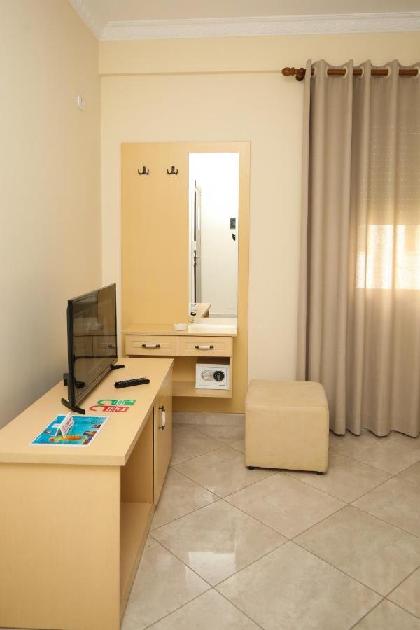 Hotel Summer Stars Vlore Exterior photo